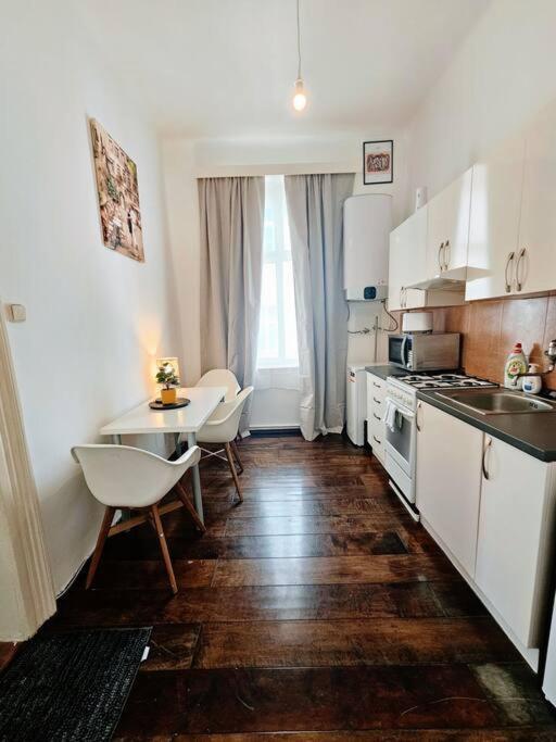 Swanky Apartamento *
